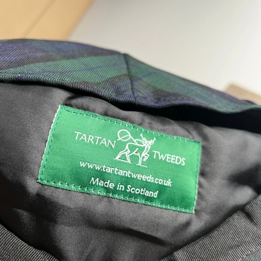 Tartan Tweeds Black Watch Plaid Flat Cap Made in Scotland Green Navy Large 7 1/4 - Picture 3 of 6